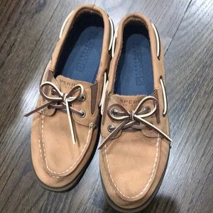 Boys Sperry shoes. Size 3.5